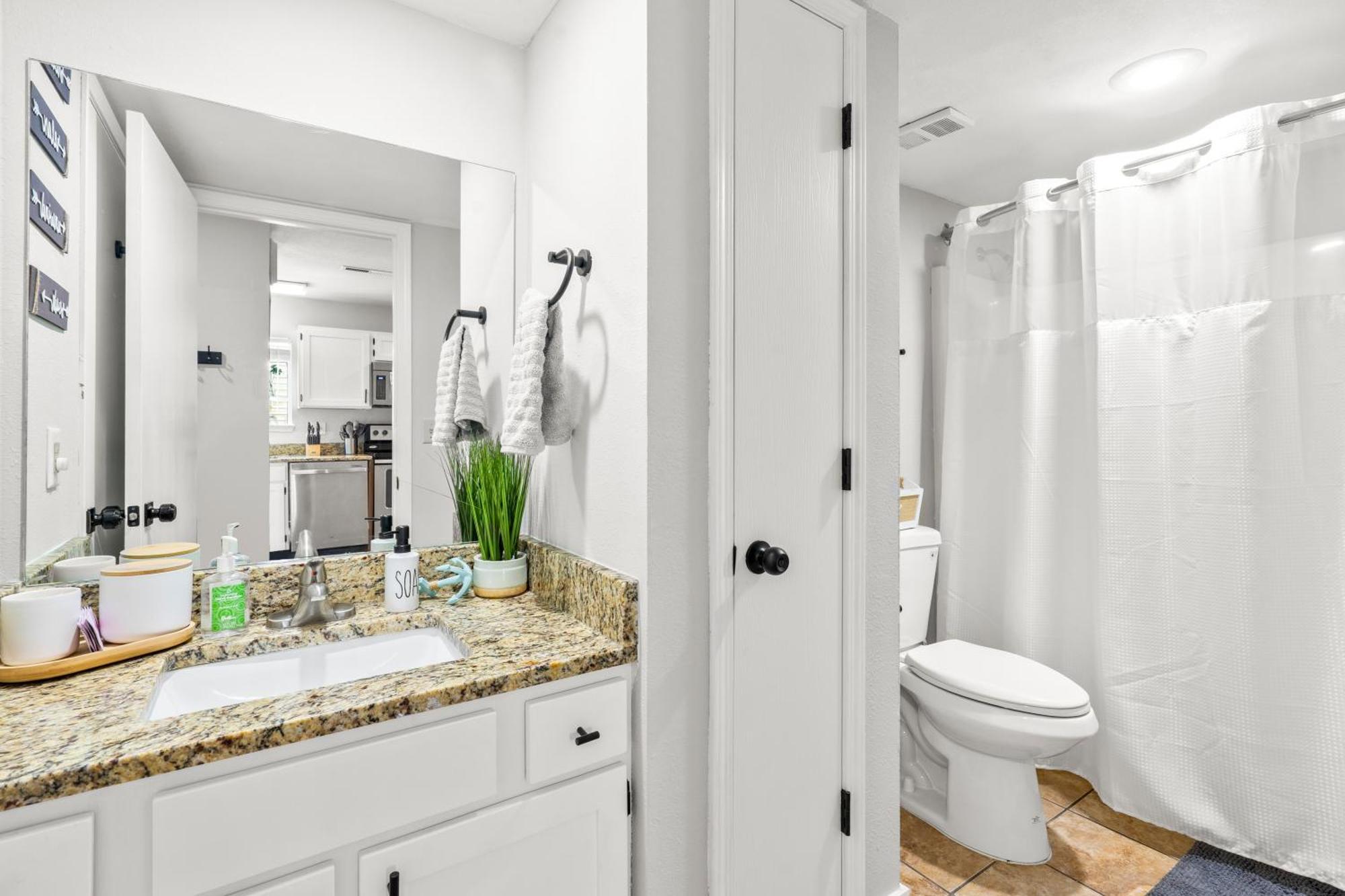 Walk-In, No Stairs Condo, Pets Welcome, 4 Mins To Silver Dollar City, 14 Mins To Ball Park Of America, Amazing Ozark Mountian Views Брэнсон Экстерьер фото